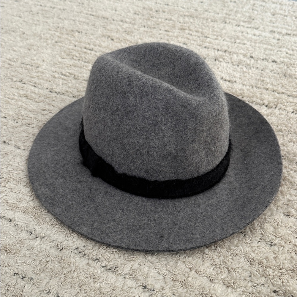 Zara Hat